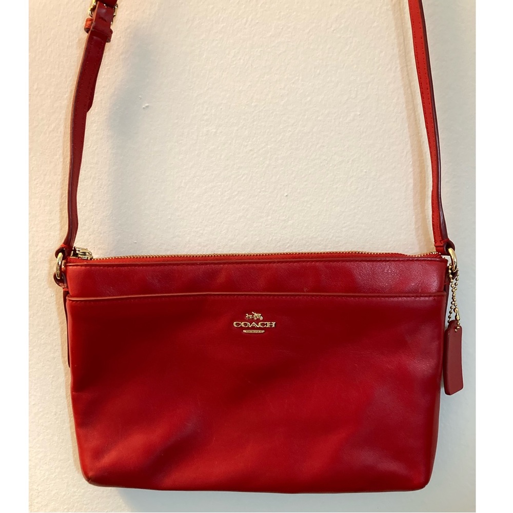 Red Coach Brand Side Crossbody W. Gold Accents